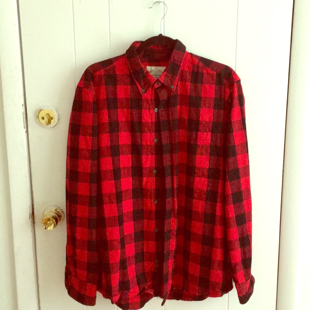 St John’s Bay Red and Black Flannel Shirt L